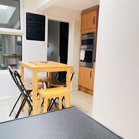 Lovely Dog Friendly, 3 Bed Home Sleeps 8, With Parking & Fenced Garden Work Contractor Leisure, Jasper كامبريدج المظهر الخارجي الصورة